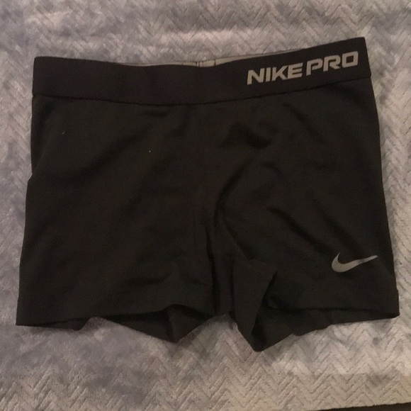 Nike Pants - Nike pro spandex shorts